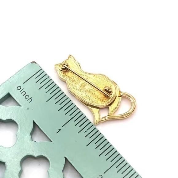 Gold Rhinestone Cat Brooch - Picture 4 of 4